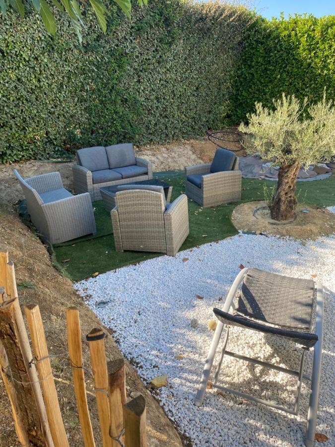 Petit Nid Douillet En Luberon Avec Spa Ansouis Ngoại thất bức ảnh